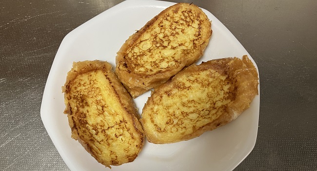 フランスパンで作る、簡単フレンチトーストのレシピ。